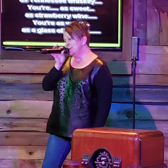 Meet your Posher, Barbara - Picture 3 of 3